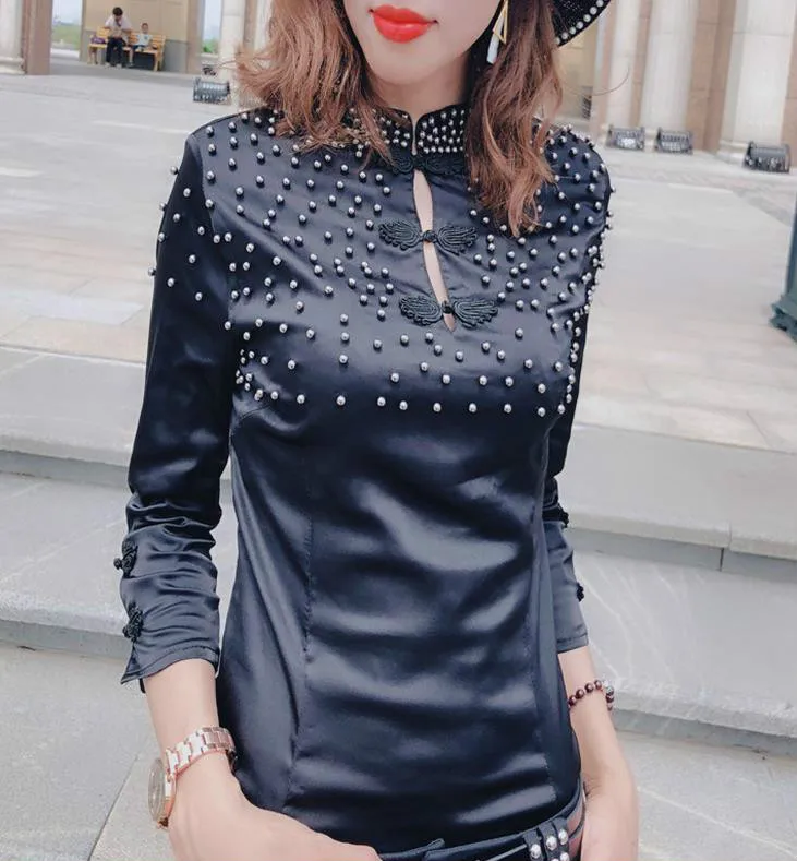 2018 Autumn Long Sleeve Cheongsam Satin Shirts Women Vinatge Bead Work Black Satin Blouses Female Fashion Bead Work Satin Tops
2018 Autumn Long Sleeve Cheongsam Satin Shirts Women Vinatge Bead Work Black Satin Blouses Female Fashion Bead Work Satin Tops