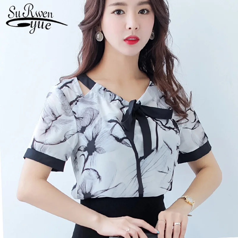 Fashion 2019 chiffon women blouse shirt Short Sleeve bow v-neck floral print women's clothing sweet feminine tops Blusas D197 30
Fashion 2019 chiffon women blouse shirt Short Sleeve bow v-neck floral print women's clothing sweet feminine tops Blusas D197 30