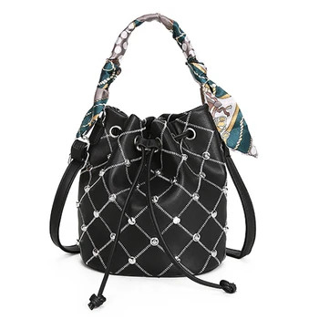 Women Handbag PU Leather Fashion Scarves Tote Bucket Rivet Women Messenger Bags Casual Women Bags 2019 Summer
Women Handbag PU Leather Fashion Scarves Tote Bucket Rivet Women Messenger Bags Casual Women Bags 2019 Summer