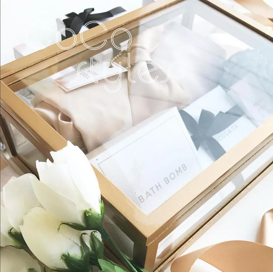 Cocostyles custom blank elegant gold metal frame acrylic gift box with gold engraving logo for luxury wedding bridesmaid gift
Cocostyles custom blank elegant gold metal frame acrylic gift box with gold engraving logo for luxury wedding bridesmaid gift