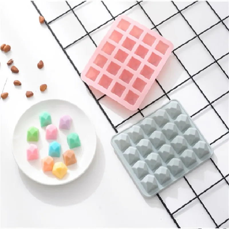 15.2x12.4x1.8cm Diamond Shaped Silicone Mold Fondant Cake Decorating Tools Handmade Silicone Soap Mold Silicone Cake Molds
15.2x12.4x1.8cm Diamond Shaped Silicone Mold Fondant Cake Decorating Tools Handmade Silicone Soap Mold Silicone Cake Molds