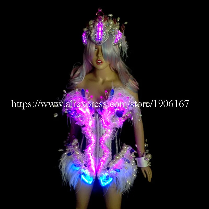 Newest Led Luminous Ballroom Women Costume Sexy Lady Dancing Nightclub Party Stage Dress Clothing With Headwear
Newest Led Luminous Ballroom Women Costume Sexy Lady Dancing Nightclub Party Stage Dress Clothing With Headwear