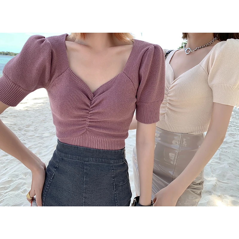 Mature Charm V Neck Pleated Slim Fit Knitted T Shirt Women Top Cropped Puff Sleeve Lady Tee Shirt Femme Camiseta Feminina Camisa
Mature Charm V Neck Pleated Slim Fit Knitted T Shirt Women Top Cropped Puff Sleeve Lady Tee Shirt Femme Camiseta Feminina Camisa