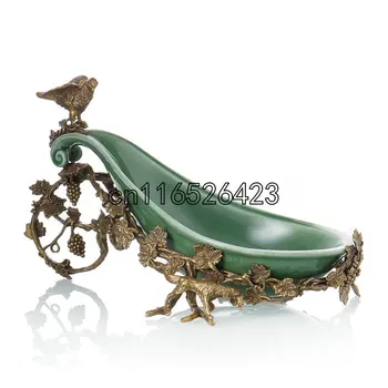 High quality ceramic inlaid copper crafts Home Decor porcelain ornaments Living room porch Decoration
High quality ceramic inlaid copper crafts Home Decor porcelain ornaments Living room porch Decoration