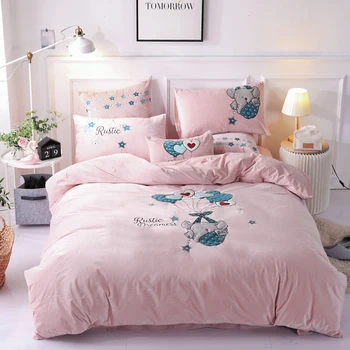 4/7pcs Luxury Fleece fabric bedding sets embroidery bed set queen king size ball decoration duvet cover bed sheet set pillowcas
4/7pcs Luxury Fleece fabric bedding sets embroidery bed set queen king size ball decoration duvet cover bed sheet set pillowcas