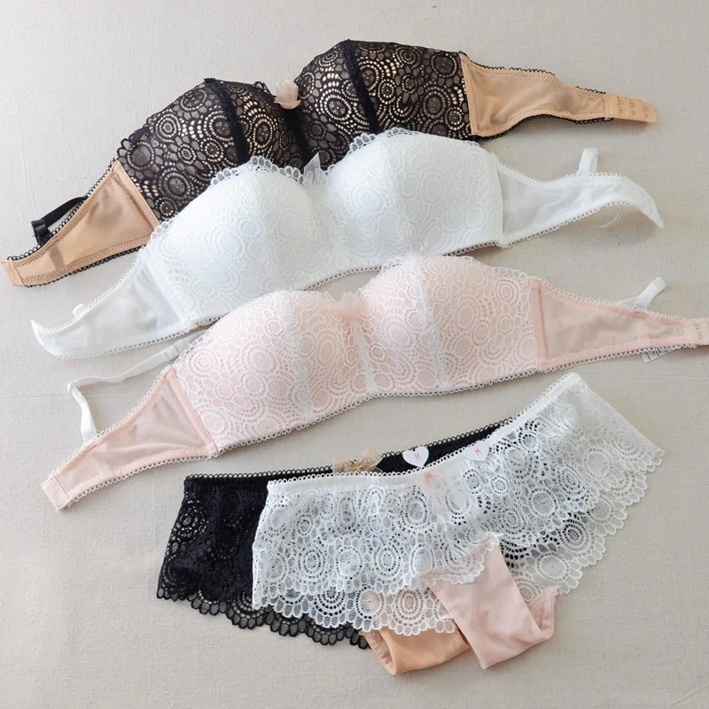 Hot Sexy Push Up Bra Set Brand Deep V Brassiere Thick Cotton Women Underwear Set Lace Blue Embroidery Flowers Lingerie B C Cup
Hot Sexy Push Up Bra Set Brand Deep V Brassiere Thick Cotton Women Underwear Set Lace Blue Embroidery Flowers Lingerie B C Cup