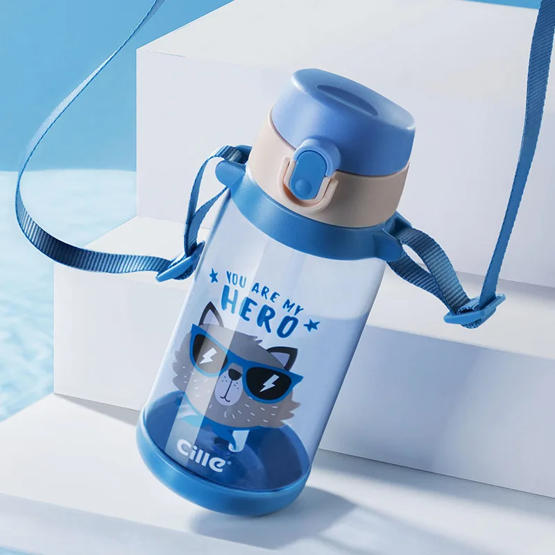620ml Cut Water Bottle for Kids Children Animal Kindergarten My Bottles with Straw Hanging Strap Food Grade Material Best Gift
620ml Cut Water Bottle for Kids Children Animal Kindergarten My Bottles with Straw Hanging Strap Food Grade Material Best Gift