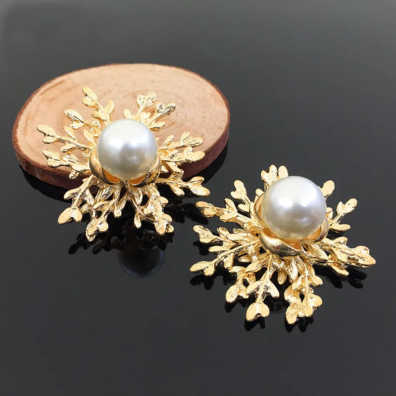 SEA MEW 10 PCS 38mm Fashion Metal Alloy KC Gold Imitation Pearl Flowers Connectors Charm DIY Jewelry Accessories
SEA MEW 10 PCS 38mm Fashion Metal Alloy KC Gold Imitation Pearl Flowers Connectors Charm DIY Jewelry Accessories
