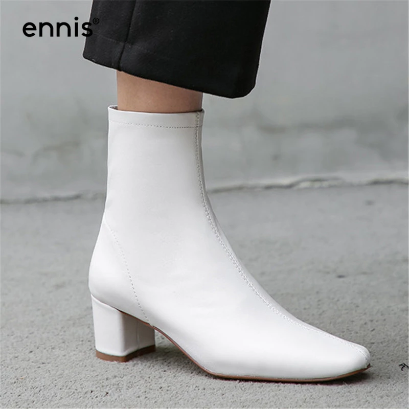 ENNIS 2019 Soft Sheepskin Boots Women Booties Ladies Genuine Leather Ankle Boots Chunky Heel White Shoes Black Brown New A945
ENNIS 2019 Soft Sheepskin Boots Women Booties Ladies Genuine Leather Ankle Boots Chunky Heel White Shoes Black Brown New A945