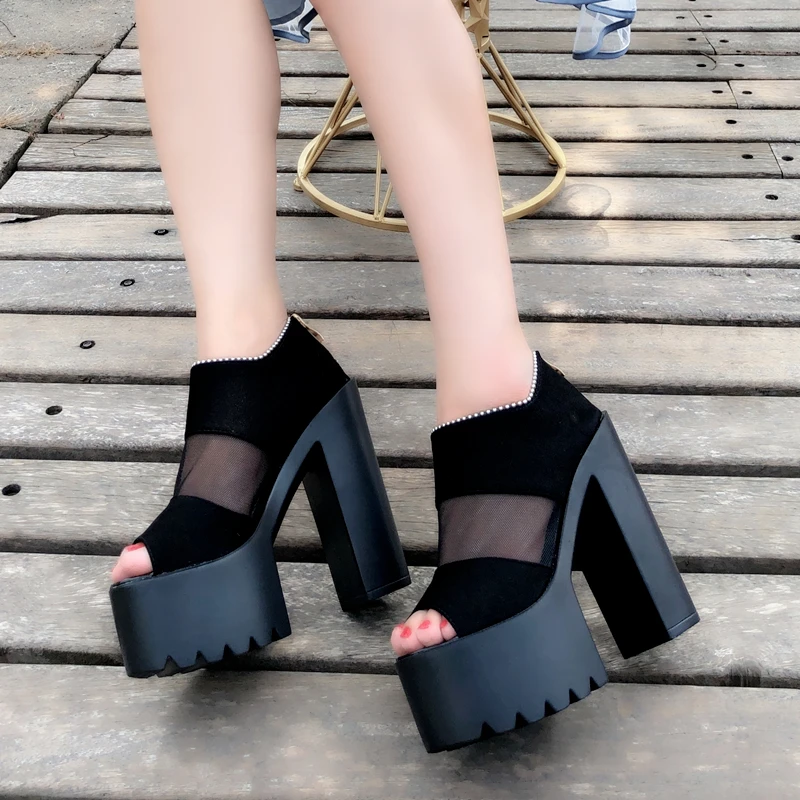 Europe and America sexy high heels thick with thick bottom Roman sandals 15 cm super high heel fish mouth women's sandals
Europe and America sexy high heels thick with thick bottom Roman sandals 15 cm super high heel fish mouth women's sandals