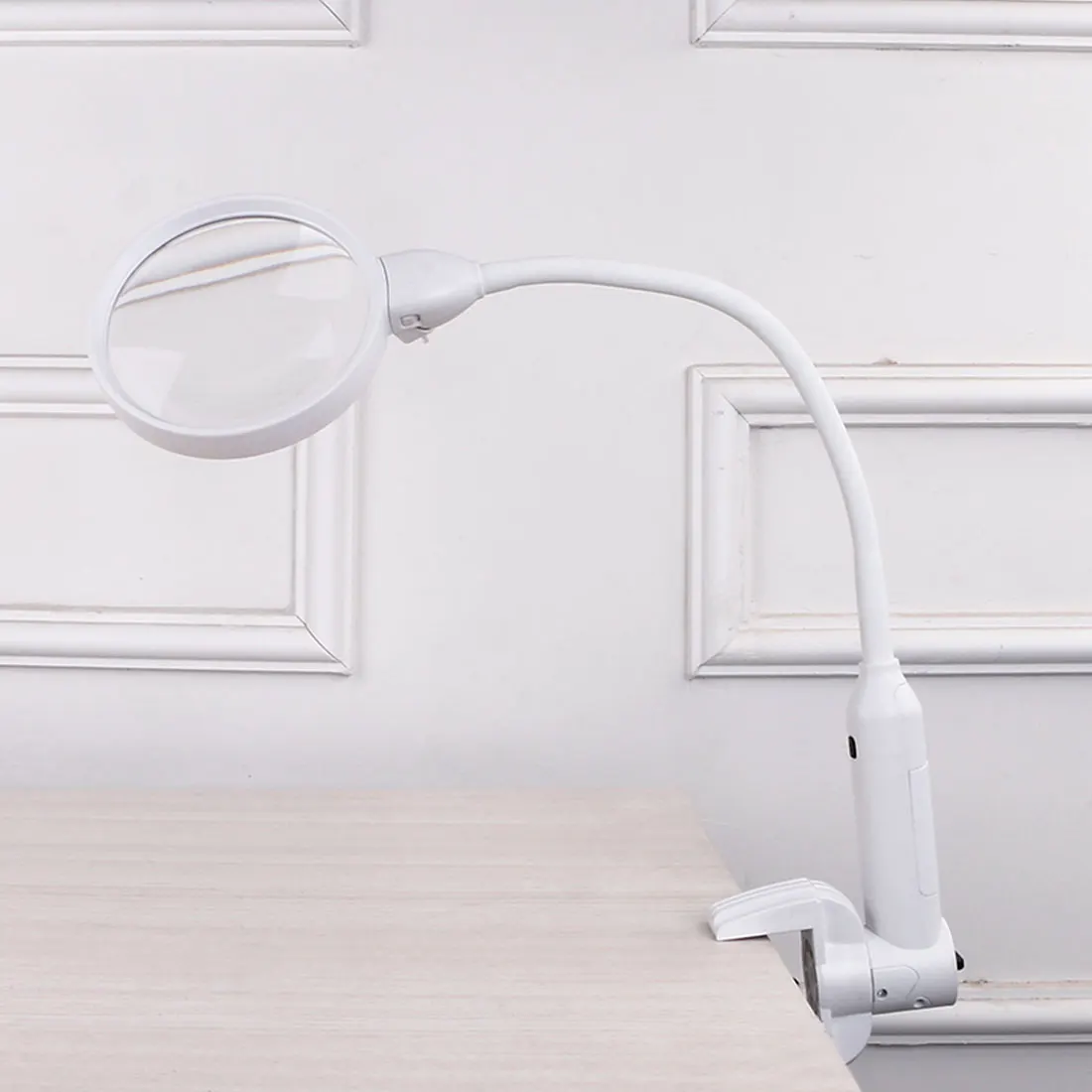 2X 5X Detachable Magnifier with Light Desk Magnifier Lamp Illuminated Magnifier For Archaeology Prospecting Reading EU Plug 
2X 5X Detachable Magnifier with Light Desk Magnifier Lamp Illuminated Magnifier For Archaeology Prospecting Reading EU Plug