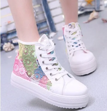 2018 Summer Women Shoes Casual Cutouts Lace Canvas Shoes Hollow Floral Breathable Platform Flat Shoe sapato feminino SIZE35-42
2018 Summer Women Shoes Casual Cutouts Lace Canvas Shoes Hollow Floral Breathable Platform Flat Shoe sapato feminino SIZE35-42