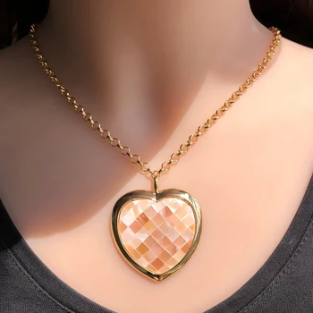 Luxury Gold Color Big Heart Pendant Necklaces Natural pink Freshwater Mother Of Pearl Sea Shell statement Women Fashion Jewelry
Luxury Gold Color Big Heart Pendant Necklaces Natural pink Freshwater Mother Of Pearl Sea Shell statement Women Fashion Jewelry