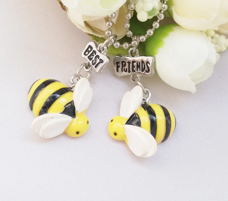 Best Friends Necklace Resin Simulation Yellow Pendant BFF 2 Necklace Children Jewelry Gift For Kids 2pcs/lot
Best Friends Necklace Resin Simulation Yellow Pendant BFF 2 Necklace Children Jewelry Gift For Kids 2pcs/lot
