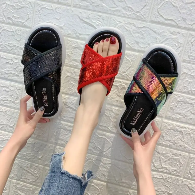 2019 New Fashion Women Slippers Glossy Print Summer Flat Slippers Soft Bottom Beach Slides Shoes For Women Casual Home Slippers
2019 New Fashion Women Slippers Glossy Print Summer Flat Slippers Soft Bottom Beach Slides Shoes For Women Casual Home Slippers