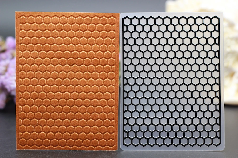 PLASTIC EMBOSSING FOLDER honeycomb geometric figure transparent DIY scrapbook album card gift stencil paper craft punch
PLASTIC EMBOSSING FOLDER honeycomb geometric figure transparent DIY scrapbook album card gift stencil paper craft punch