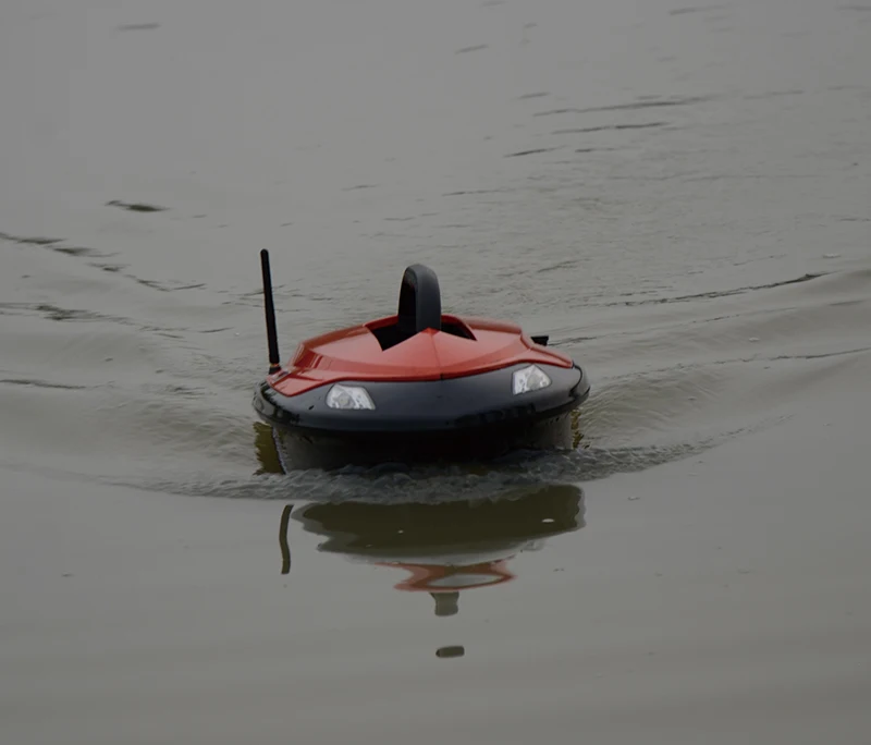 Agile-and-fast-baitboat-for-carp-fishing