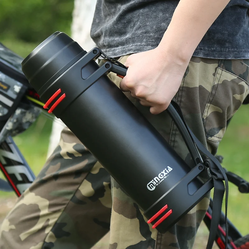 1000-2200ml large insulation water bottle outdoor portable water bottle men's insulation kettle stainless steel tea thermos
1000-2200ml large insulation water bottle outdoor portable water bottle men's insulation kettle stainless steel tea thermos