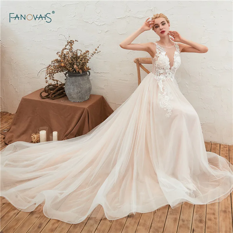 New Arrival Wedding Dresses 2019 Scoop Sheer Top Floral Applique Lace Wedding Gown Luxury Beaed Bridal Dress Boho Wedding SW4
New Arrival Wedding Dresses 2019 Scoop Sheer Top Floral Applique Lace Wedding Gown Luxury Beaed Bridal Dress Boho Wedding SW4