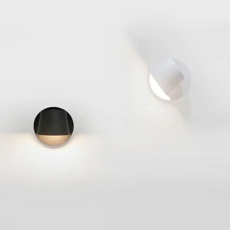 Nordic wall lamp Bedside lamp Bedroom Modern living room Walkway Staircase Simple pure wood wrought iron wall lamp LED lamp
Nordic wall lamp Bedside lamp Bedroom Modern living room Walkway Staircase Simple pure wood wrought iron wall lamp LED lamp