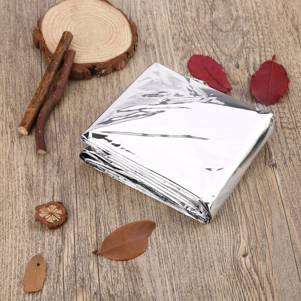 200x100CM Outdoor Saving Life PET Survival Blanket Anti Radiation Heat Insulation First-aid Bag Emergency Sleeping Bag
200x100CM Outdoor Saving Life PET Survival Blanket Anti Radiation Heat Insulation First-aid Bag Emergency Sleeping Bag