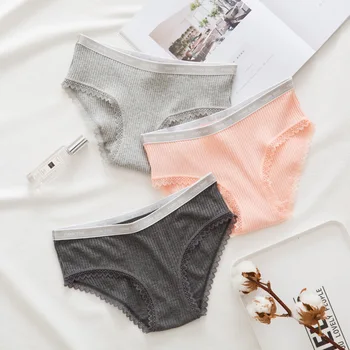 2019 Women Lace Panties 3 Pieces New Comfortable Lace Briefs Women Solid Color Cotton Breathable Girl Underwear High Quality
2019 Women Lace Panties 3 Pieces New Comfortable Lace Briefs Women Solid Color Cotton Breathable Girl Underwear High Quality