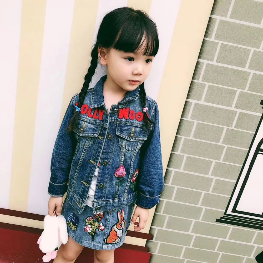 Spring Autumn Children Denim Jacket New Kids Jeans Jacket Girls Coats Denim Outwear Rabbit Flower Pattern Girls Jacket
Spring Autumn Children Denim Jacket New Kids Jeans Jacket Girls Coats Denim Outwear Rabbit Flower Pattern Girls Jacket