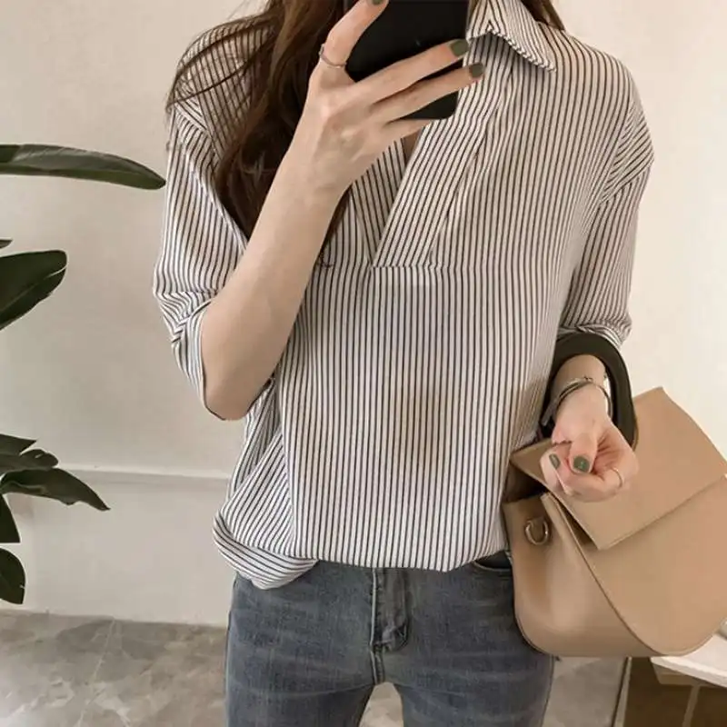 2019 Summer Women Blouse Shirt Korean Spring Fashion Striped Casual Half Sleeve Shirt Tops Women Female Plus Size
2019 Summer Women Blouse Shirt Korean Spring Fashion Striped Casual Half Sleeve Shirt Tops Women Female Plus Size