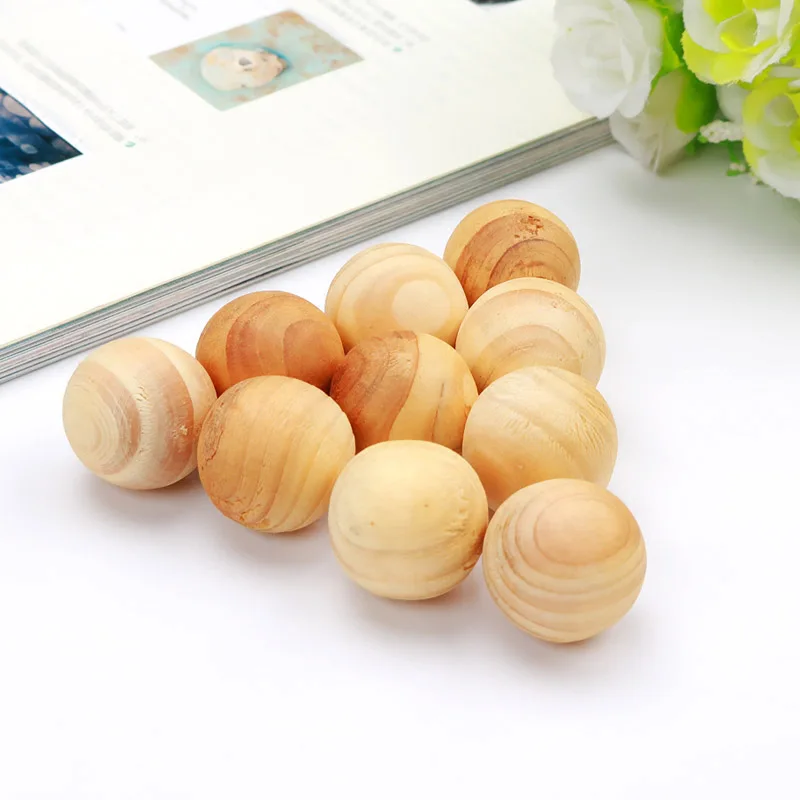 5pcs/bag lot Poth Control cabinet of moth balls Moth repellent prevent mold moisture fragrant wood balls camphor
5pcs/bag lot Poth Control cabinet of moth balls Moth repellent prevent mold moisture fragrant wood balls camphor