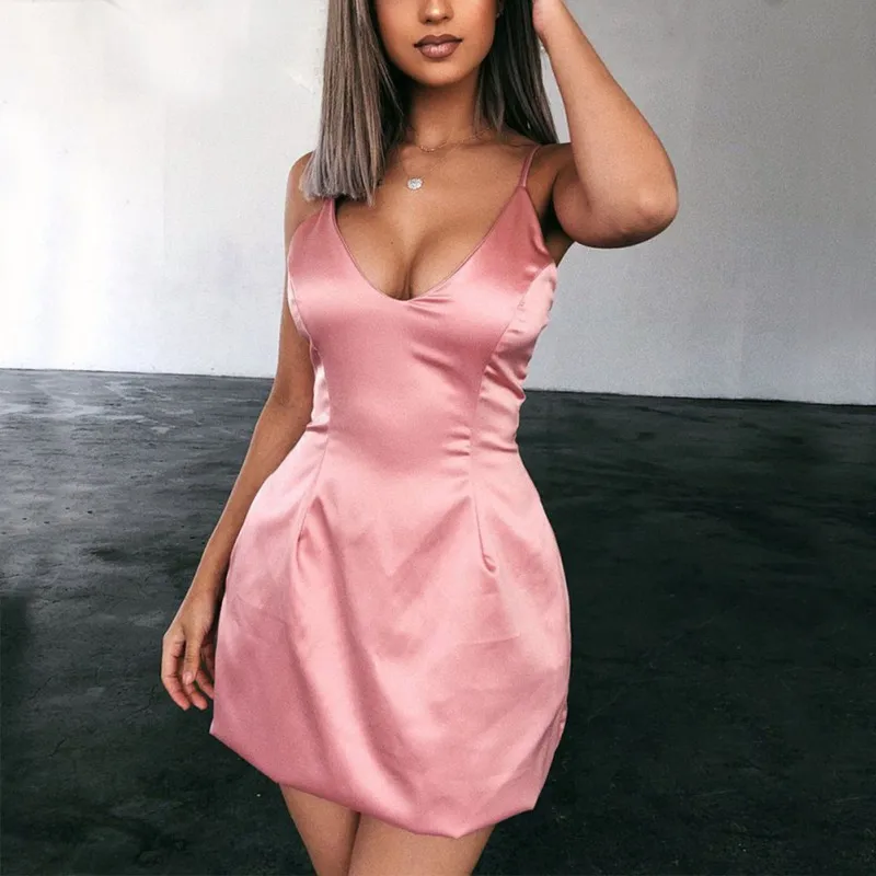Women Summer Short Dress Deep V-Neck Sleeveless Backless Sexy Mini Dress Slim High Waist Solid Casual Dress 2019 New
Women Summer Short Dress Deep V-Neck Sleeveless Backless Sexy Mini Dress Slim High Waist Solid Casual Dress 2019 New