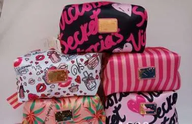 2019 women Makeup Case Travel Organizer Beauty Case and Transparent Cosmetics Toilety Bag Fashion Makeup Up Pouch kosmetyczka
2019 women Makeup Case Travel Organizer Beauty Case and Transparent Cosmetics Toilety Bag Fashion Makeup Up Pouch kosmetyczka