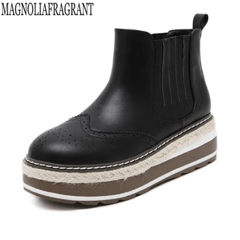 Winter Female Bullock carved Shoes Platform Boots Women Thermal Cotton-padded Shoes Flat Ankle Boots fashion Women's boots k39
Winter Female Bullock carved Shoes Platform Boots Women Thermal Cotton-padded Shoes Flat Ankle Boots fashion Women's boots k39
