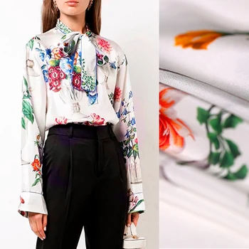 135CM Wide 19MM Floral and Grass Print White Silk Crepe de Chine Fabric for Summer Dress Jacket Pants E1026
135CM Wide 19MM Floral and Grass Print White Silk Crepe de Chine Fabric for Summer Dress Jacket Pants E1026
