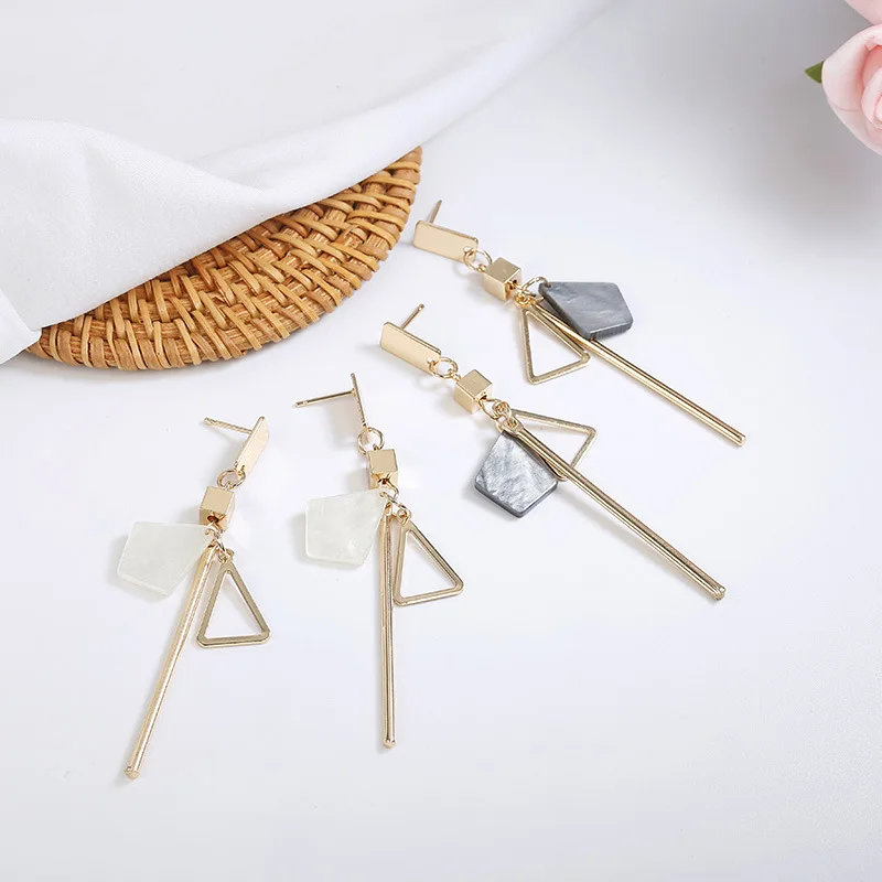 Bohemian Geometric Eardrop Long Ear Chain Earrings Female Personality Pendant Hipster Temperament Boho Earrings
Bohemian Geometric Eardrop Long Ear Chain Earrings Female Personality Pendant Hipster Temperament Boho Earrings