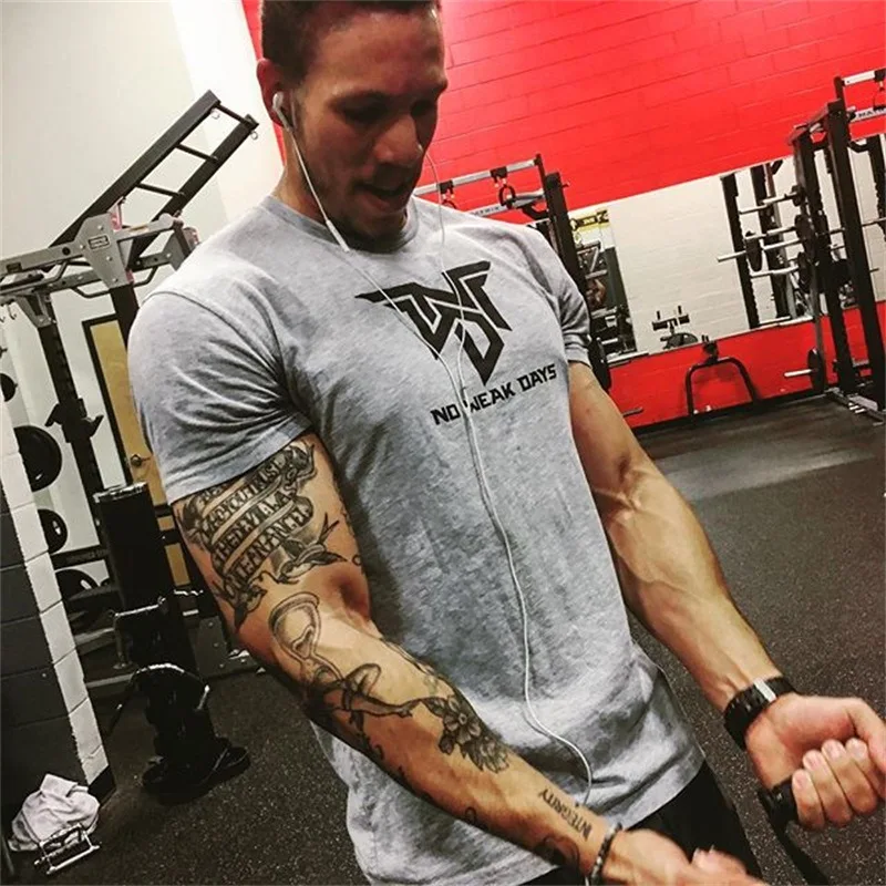 Спортивная футболка Мужская дышащая одежда с коротким рукавом для фитнеса