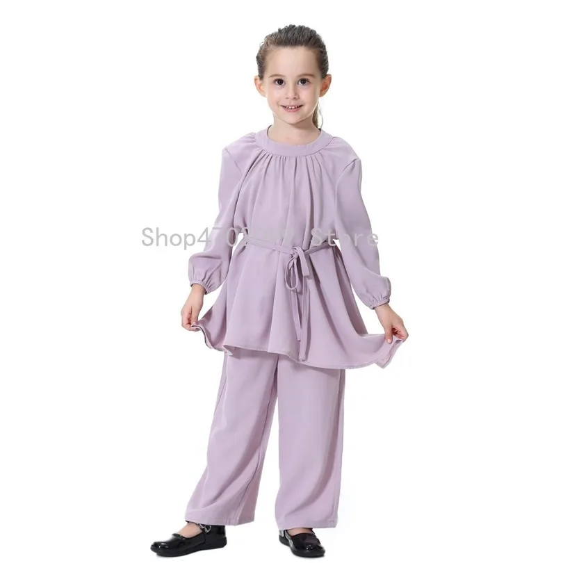 Muslim Children Dress 2pcs Sets Kids Suit Bat Sleeve Skirt Islamic Girl Clothing Arab Robe Gowns Kimono Kid's Ramadan
Muslim Children Dress 2pcs Sets Kids Suit Bat Sleeve Skirt Islamic Girl Clothing Arab Robe Gowns Kimono Kid's Ramadan
