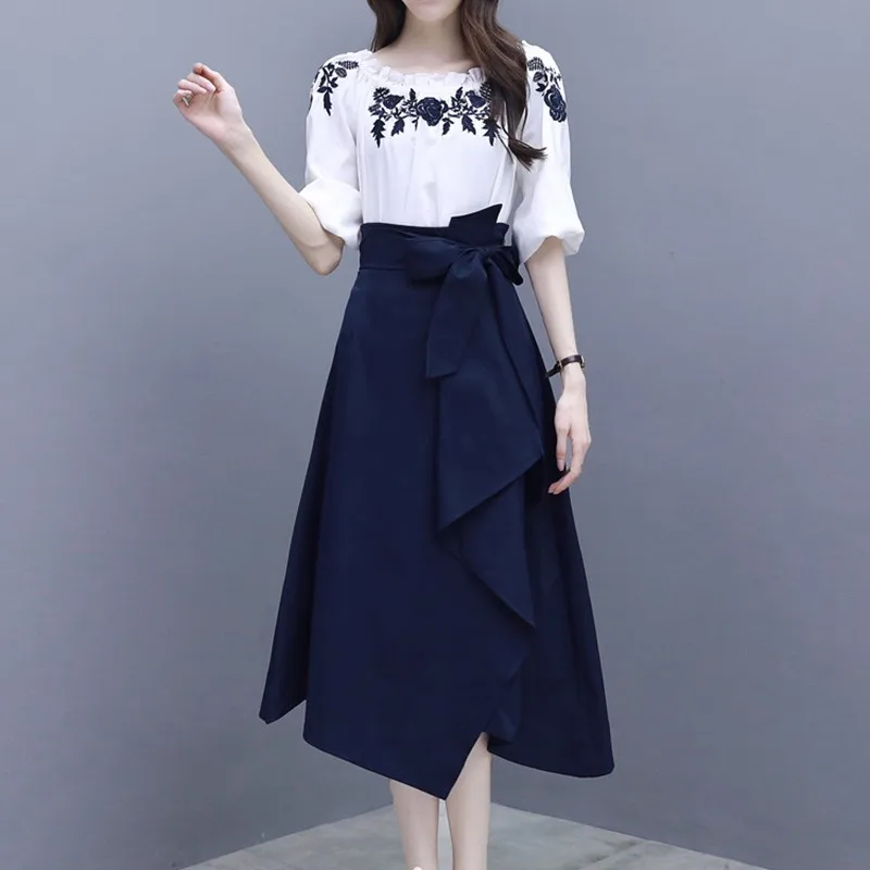 2019 Embroidery Two-Piece Chic Goddess Set Slash Neck Top&Skirt Floral Off Shoulder Three Quarter Sleeve Women Sets
2019 Embroidery Two-Piece Chic Goddess Set Slash Neck Top&Skirt Floral Off Shoulder Three Quarter Sleeve Women Sets