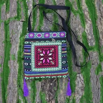 New Multi Floral embroidery Women Shopping Tassel bags!Hot fashion Embroidered Lady Small Shoulder&Cossbody bag Top National bag
New Multi Floral embroidery Women Shopping Tassel bags!Hot fashion Embroidered Lady Small Shoulder&Cossbody bag Top National bag