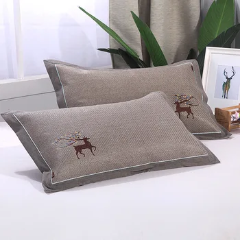 Home bedding Summer pillowcase ice-silk 2pcs/lot pillow cover Embroidery camel bed pillowslip back pillow cover high quality
Home bedding Summer pillowcase ice-silk 2pcs/lot pillow cover Embroidery camel bed pillowslip back pillow cover high quality
