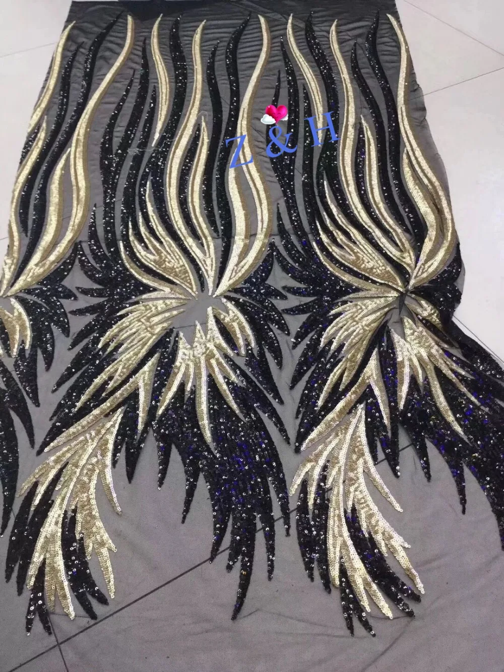 New arrvial 5 yards top quality with sequins embroidered lace JOY-32278 African french net lace fabric for wedding or party
New arrvial 5 yards top quality with sequins embroidered lace JOY-32278 African french net lace fabric for wedding or party