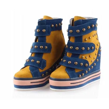 punk rivet ankle boots women cow suede suede high top casual shoes Invisible punk height increasing shoes hidden wedges heels
punk rivet ankle boots women cow suede suede high top casual shoes Invisible punk height increasing shoes hidden wedges heels