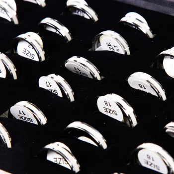 New products hot25PCS Japan and South Korea version of the simple personality white fine titanium steel index finger ring unisex
New products hot25PCS Japan and South Korea version of the simple personality white fine titanium steel index finger ring unisex