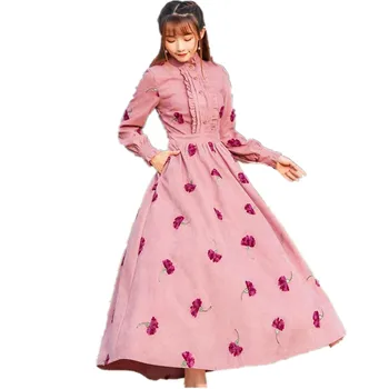 HAMALIEL Vintage Spring Women Big Swing Party Long Dress Elegant Pink Corduroy Embroidery Floral Maxi Dress Retro Ruffles Dress
HAMALIEL Vintage Spring Women Big Swing Party Long Dress Elegant Pink Corduroy Embroidery Floral Maxi Dress Retro Ruffles Dress