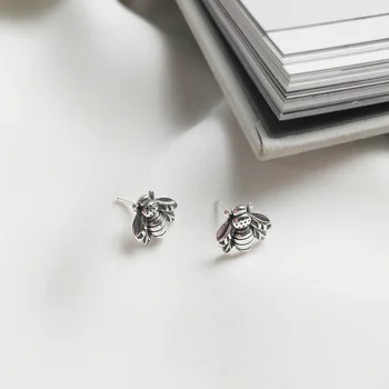 925 sterling silver jewelry silver design accessories wholesale fashion popular element bees earrings
925 sterling silver jewelry silver design accessories wholesale fashion popular element bees earrings