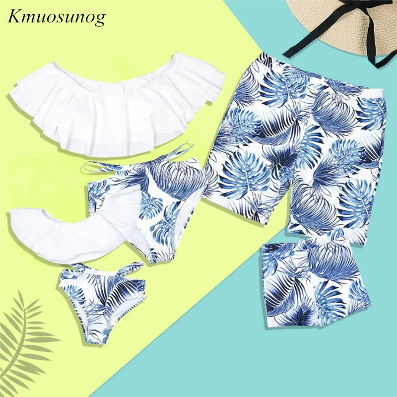 Family Matching Swimsuit 2019 Women Girls Bikini Set Men Boy Shorts Mom Dad Son Daughter Bathing Suit Swimwear Beachwear C0324
Family Matching Swimsuit 2019 Women Girls Bikini Set Men Boy Shorts Mom Dad Son Daughter Bathing Suit Swimwear Beachwear C0324