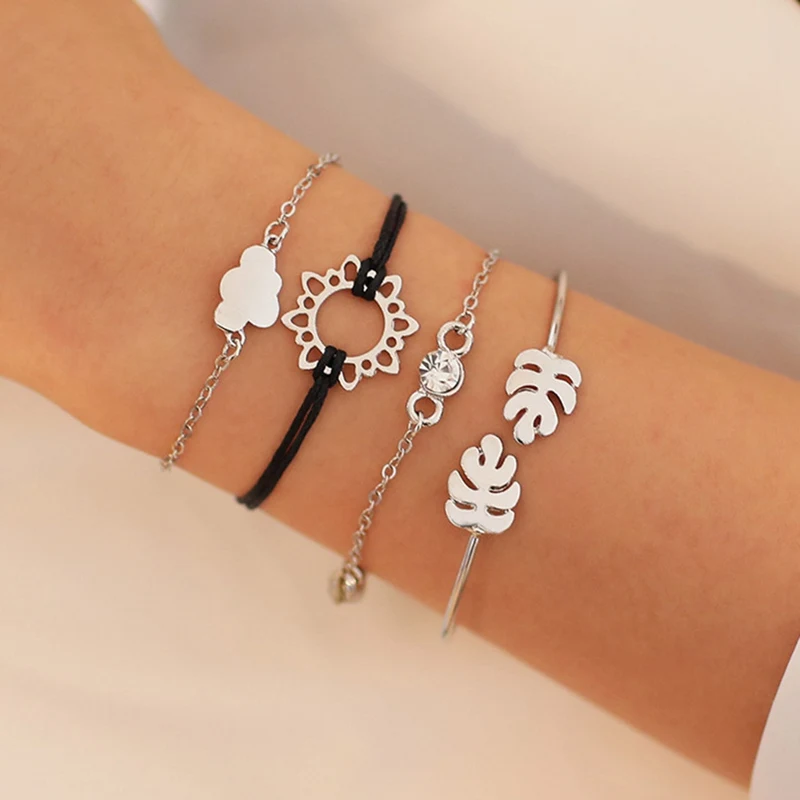 4 Pcs/Set Exquisite Crystal Leaves Cloud Sun Leather Chain Multilayer Bracelet Women Creative Gold Silver Bracelet Set Girl Gift
4 Pcs/Set Exquisite Crystal Leaves Cloud Sun Leather Chain Multilayer Bracelet Women Creative Gold Silver Bracelet Set Girl Gift