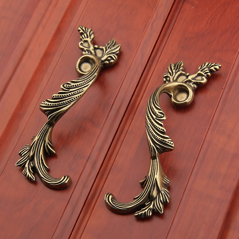 2Pairs/Lot Peacock Design Furniture Cabinet Pairing Handle Knob Pull With Screws
2Pairs/Lot Peacock Design Furniture Cabinet Pairing Handle Knob Pull With Screws