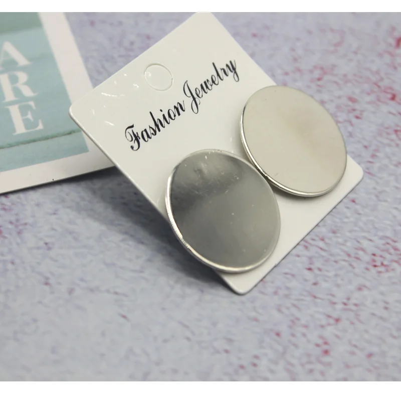 Korean Style Mirror Geometric Temperament Disc Cute Metal Earrings Stud Kpop Hoop Boho Clip On Earrings For Women
Korean Style Mirror Geometric Temperament Disc Cute Metal Earrings Stud Kpop Hoop Boho Clip On Earrings For Women