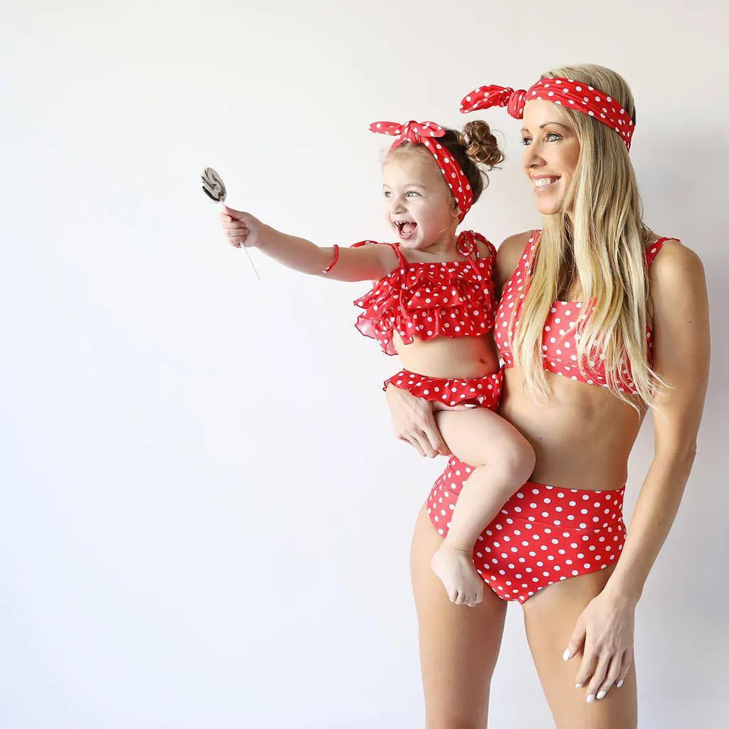 New Mother And Daughter Swimsuits Mommy Me Family Matching Clothes Women Summer Bathing Bikini Dot Print Swimwear Swimsuit Set
New Mother And Daughter Swimsuits Mommy Me Family Matching Clothes Women Summer Bathing Bikini Dot Print Swimwear Swimsuit Set