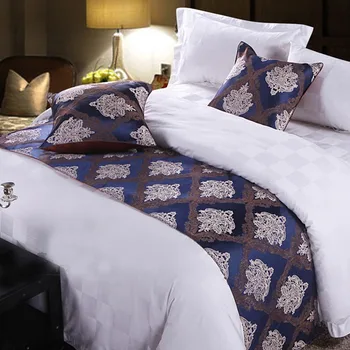 RAYUAN Single Queen King Size Bedspread Navy Blue Floral Double Layer Bed Runner Scarf Wedding Home Hotel Bedding
RAYUAN Single Queen King Size Bedspread Navy Blue Floral Double Layer Bed Runner Scarf Wedding Home Hotel Bedding